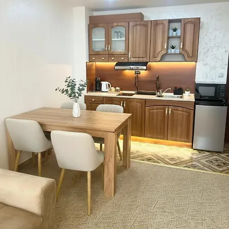 アパート Raya パンポロボ